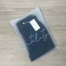 NEW Balance Athletica Vitality Navy Moon The Mantra Pant