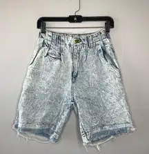 TARAZZIA SPORT Vintage Grunge High Waisted Pleated Acid Washed Denim Jean Shorts