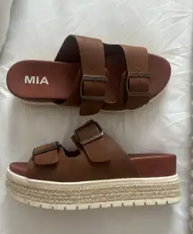 Mia Platform Sandals 