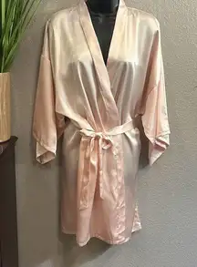 #385 Boutique bridesmaid pink satin robe size XXL