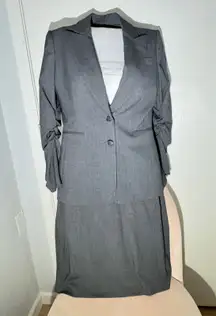 Gianni Bini Gray Skirt Suit Set – Blazer & Skirt – Size 10