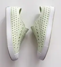 Native Jefferson Water Shoes Women’s 8 / Mens 6