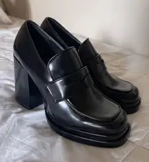 Steve Madden Black Loafer Heel