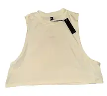 Oner Active NWT go to muscle crop tank in off white women’s size medium