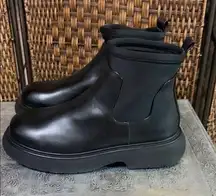 Dream Pairs Black Booties Size 9