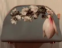 TED BAKER MINI BAG PERFECT FOR CHARGERS/COSMETICS/ ANYTHING
YOU WANT  IT TO BE