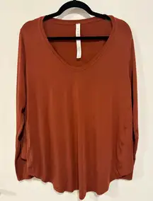 Lululemon Up for Down Time Long Sleeve Tee – Dark Terracota Rust Red – Size 6