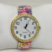 Women gold tone watch 39mm round rhinestones quart floral band 6.5” running