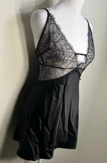Victoria's Secret Black Lace Chemise v neck size L lingerie
