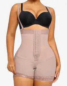 Shapellx shapewear Bare Essential AirSlim® Core
Sculpt Mid Thigh Shaper Short