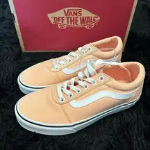 Vans  Ward Orange white lace up low top shoes sneakers women’s 8 new