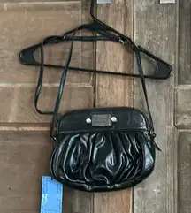 Simply Vera Wang Purse Black Vegan Leather Crossbody Bag NEW‎ Elegant Cute