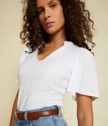 NATION LTD Tierra Flirty Tee White Ruffled Neck Flutter Sleeve V Neck T Shirt