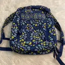 Vera Bradley  Big Backpack outside condition excellent but inside have one rip