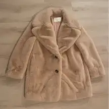 Zara Plush Faux Fur Coat in Cream