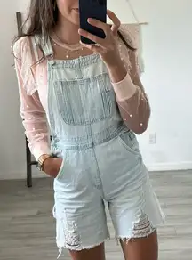 NWOT  light wash denim blue boho high rise 90’s overall Shorts size XS