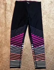 Calvin Klein Striped Colorful Statement Workout Leggings 7/8" Size M