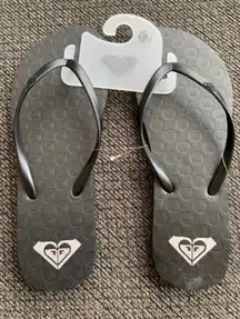 Womens Flip Flops.  NWT