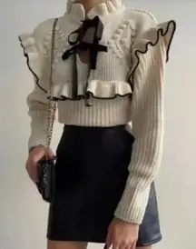 Zara Bow Tie Knit Ruffle Sweater Size Medium 5802/008/064‎