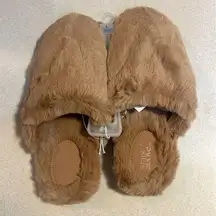 NWT Stars Above Brown Fuzzy Slippers Size L (9/10)