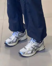 Asics Gel 1130 White Black brown  / Women's US 10.5 Running Shoes