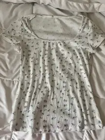 White floral tee shirt