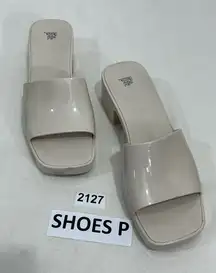 Womans Wild Fable Open Toe Block Heel Nude Color Sandal Slip On Size 11