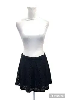 Forever 21 Black Lace Layered Skirt Size Medium