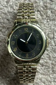 Women’s vintage gold tone/black‎ stainless steel bracelet watch one size