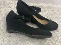 Black wedge Madeline Stuart size 8M shoes