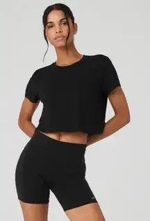 Alo Yoga Cropped All Day Short Sleeve