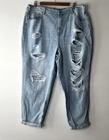 NWOT Women’s Boyfriend distressed ripped jeans size 3X 22-24