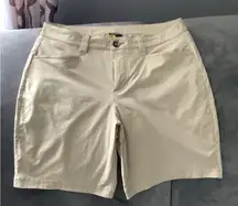 Super COMFY PRACTICAL EB shorts 🌷🌷