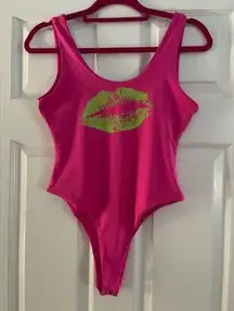 💜NWOT Super Cheeky Lip Bathing Suit
