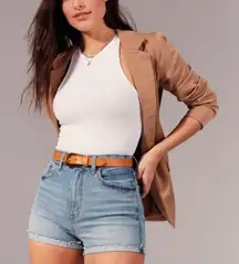 Abercrombie & Fitch Curve Love High Rise Mom Short- Size 4 (27)