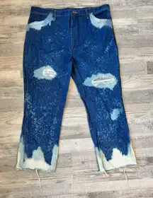 Wrangler Dark Wash Bleach Distressed Crop Jeans Women's O35