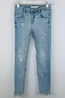 Zara Trafaluc Light Wash Fringed Hem Jeans 00