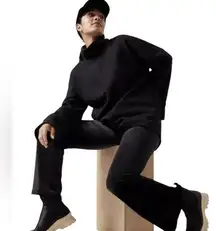 Athleta Cozy Black Karma Funnel Neck Turtleneck Long Sleeve Sweater M