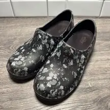 Crocs Women's Neria Pro II Work Clog Gray Floral Print Siz 8