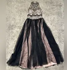 Elegant Black and Pink Embellished Top and Skirt Formal Gown Set