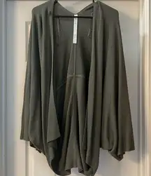 Lululemon Cashlu Knit Textured Wrap in Grey Sage Size Med/Large