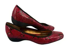 Circa Joan & David Yolanda Red Snakeskin Print Wedge 10M Pumps Edgy Comfort