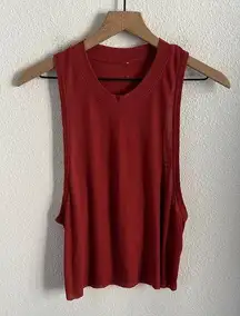 Alo Lightweight Ribbed Muscle Tank Arm Drop Raw Hem Medium