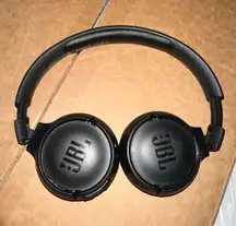 JBL Tune Wireless Headphones