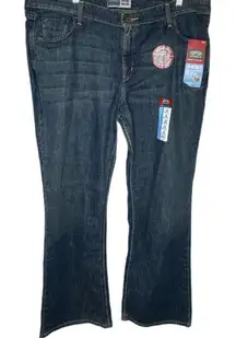 Levi's Signature Low Rise Bootcut‎ Jeans nwt