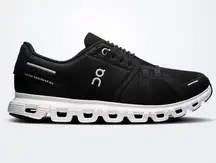 On cloud six black shoes women’s size 9