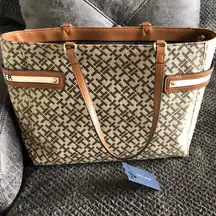 Brand New Tommy Hilfiger Purse