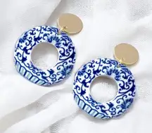 Chinoiserie Blue & White Dangle Earrings – Open Circle Coastal Cottagecore