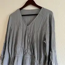 Boutique Gray / Dusty Blue Long Sleeve Floral Embroidered Romper Size Large