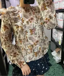 floral blouse